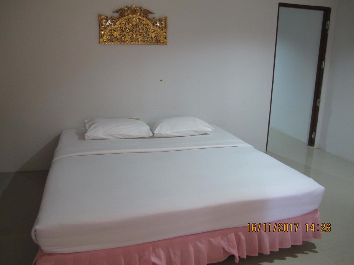 Tongpoon Hotel Bangkok Bagian luar foto