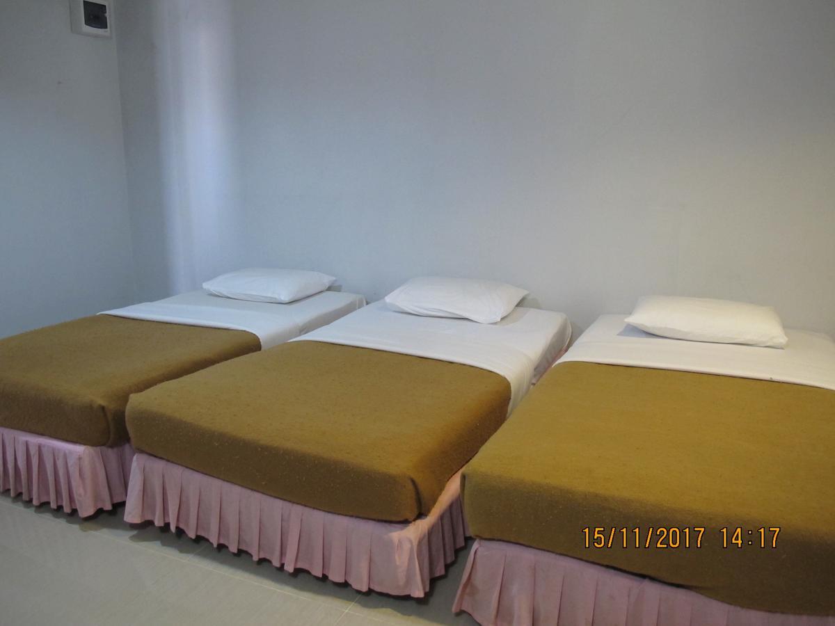 Tongpoon Hotel Bangkok Bagian luar foto